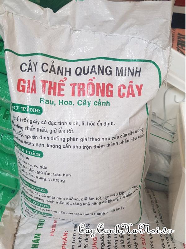 Đất trộn sẳn hữu cơ trồng cây hoa cảnh Quang Minh